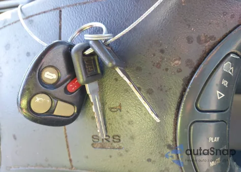 1998 Oldsmobile Silhouette Gs from USA, damaged, VIN 1GHDU03E9WD306817